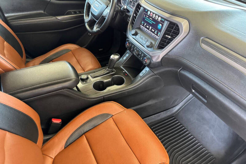 2017 GMC Acadia SLT-1