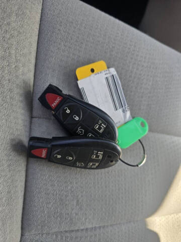 2011 Dodge Grand Caravan Crew