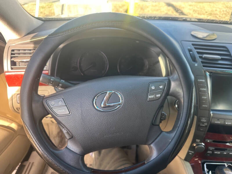 2007 Lexus LS 460