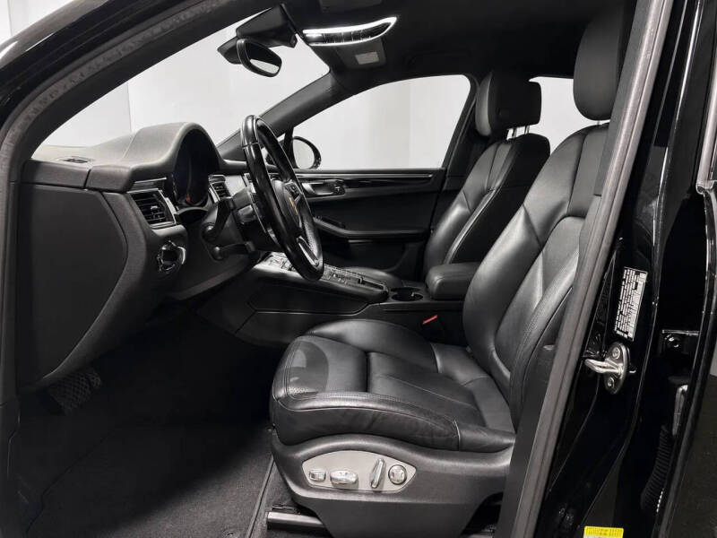 2018 Porsche Macan S