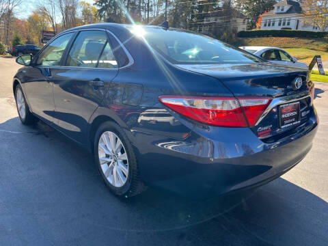 2015 Toyota Camry Hybrid