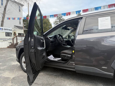 2020 Toyota RAV4 Hybrid XLE