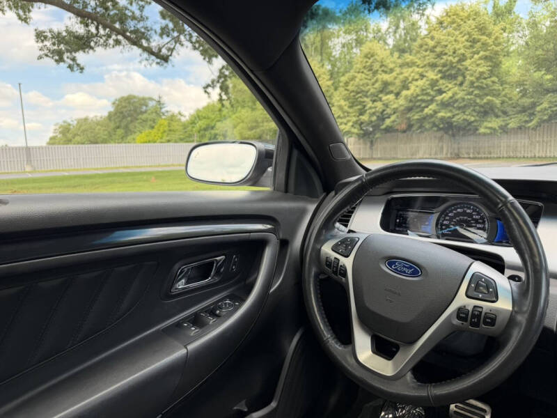 2013 Ford Taurus SHO