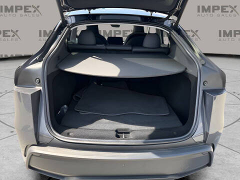 2026 Tesla Model Y Premium