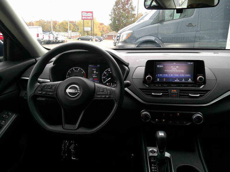 2023 Nissan Altima 2.5 S