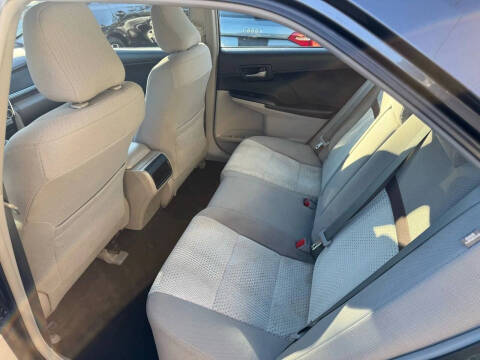 2012 Toyota Camry LE