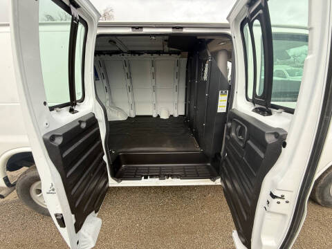 2021 Chevrolet Express 2500