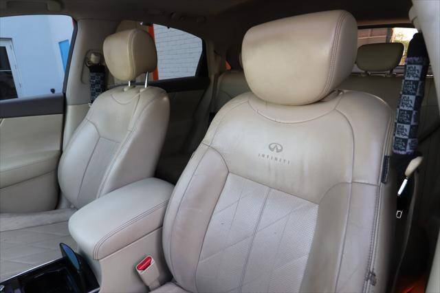 2010 Infiniti FX35  - $9,697