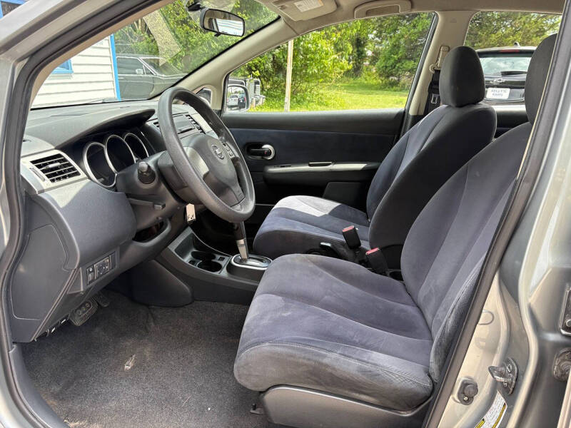 2009 Nissan Versa 1.8 S