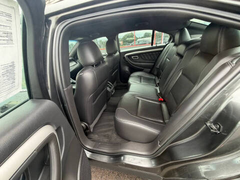 2018 Ford Taurus SEL