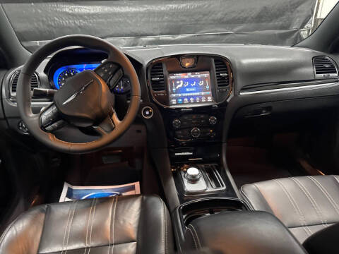 2023 Chrysler 300 S V6