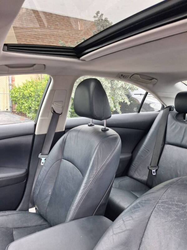 2011 Lexus ES 350