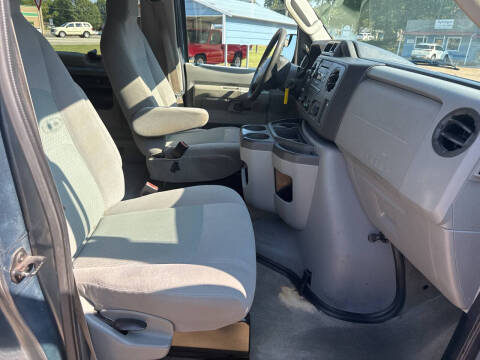 2012 Ford E-Series E-350 SD XLT