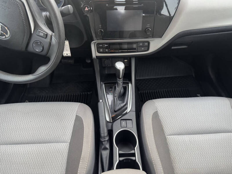 2018 Toyota Corolla LE