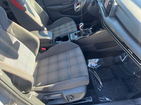 2024 Volkswagen Golf GTI 380 SE