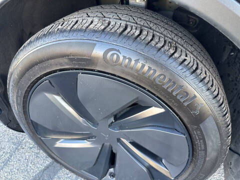 2026 Tesla Model Y Premium