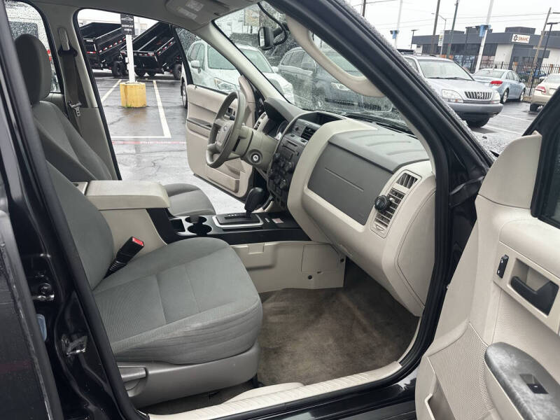 2011 Ford Escape XLS