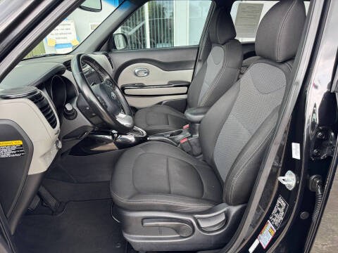2018 Kia Soul +