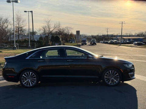 2017 Lincoln MKZ Select