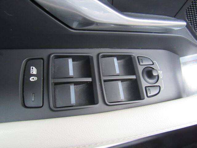 2022 Jaguar E-PACE P250 SE