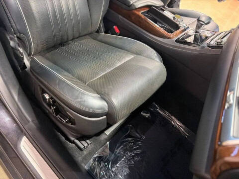 2019 Genesis G90