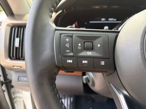 2024 Nissan Pathfinder Platinum