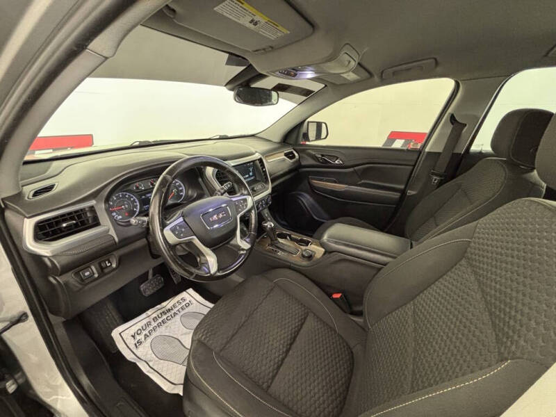 2019 GMC Acadia SLE-2