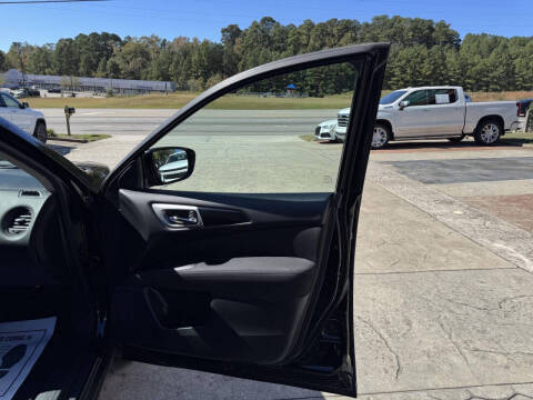 2017 Nissan Pathfinder S