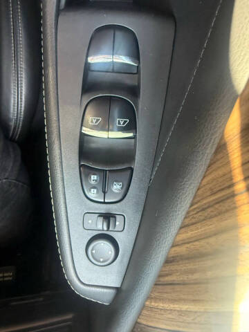 2017 Nissan Maxima Platinum