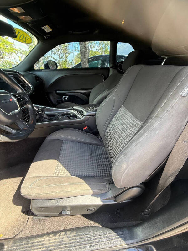 2018 Dodge Challenger SXT