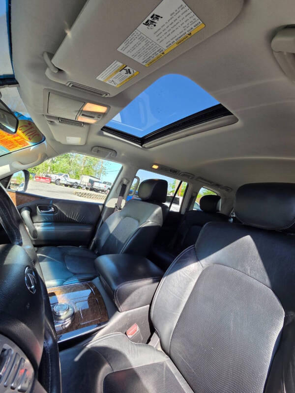 2015 Infiniti QX80