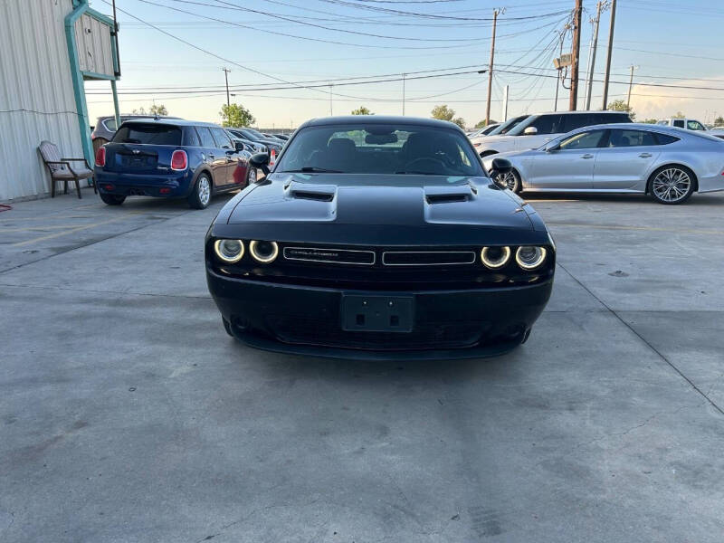 2016 Dodge Challenger SXT