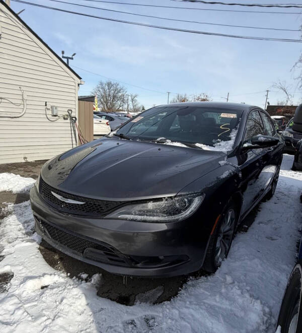 2015 Chrysler 200 S