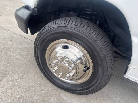 2003 Ford E-Series E-450 SD