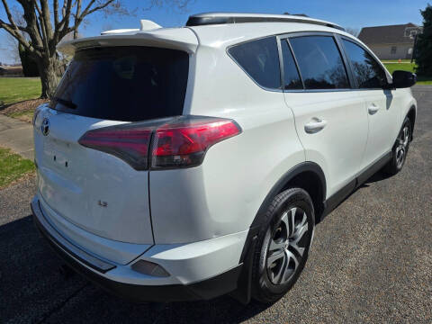 2017 Toyota RAV4 LE