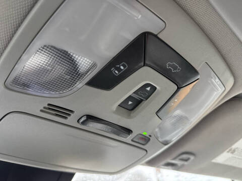 2018 Toyota Sienna XLE 7-Passenger Auto Access Seat