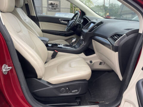 2017 Ford Edge Titanium