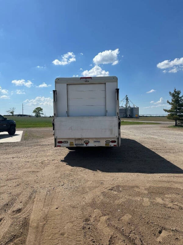 2010 Freightliner MT45 Chassis