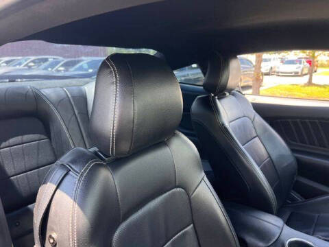 2022 Ford Mustang EcoBoost Premium