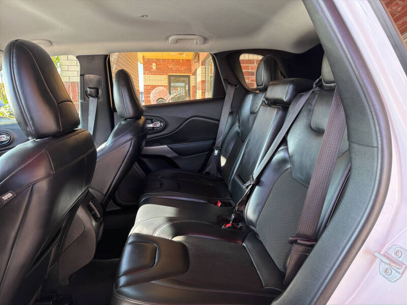 2021 Jeep Cherokee Latitude Plus