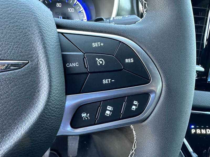 2026 Chrysler Voyager LX