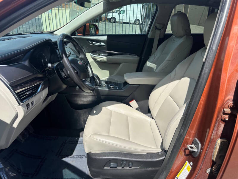 2019 Cadillac XT4 Luxury