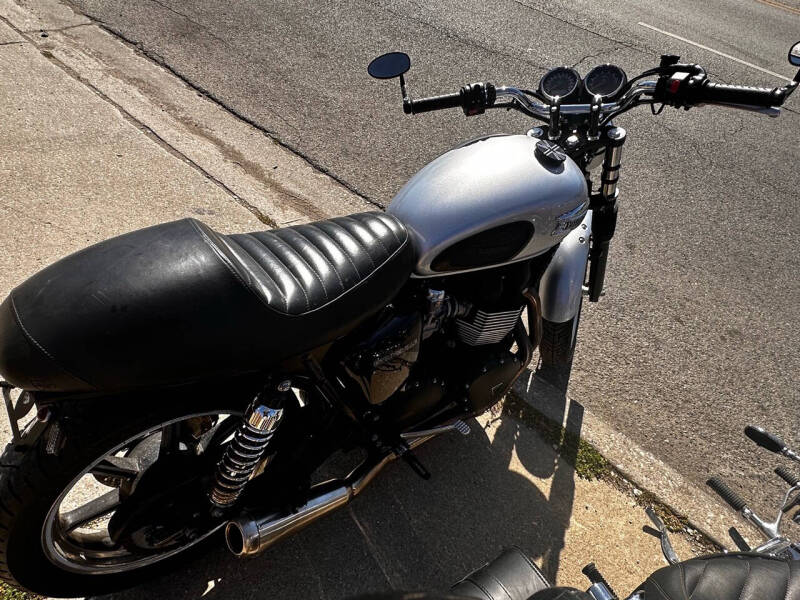 2014 Triumph BONEVILLE