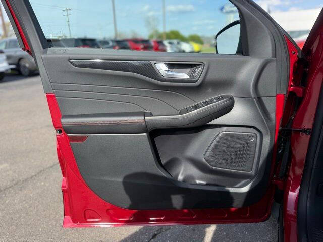 2026 Ford Escape ST-Line Select