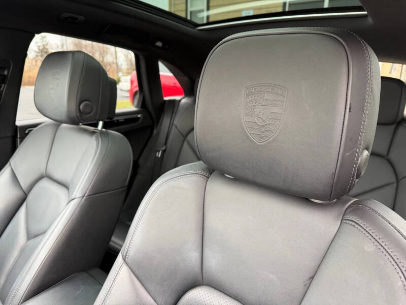 2019 Porsche Macan S