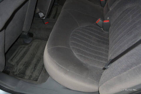 2005 Pontiac Bonneville SE