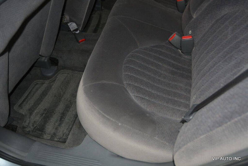 2005 Pontiac Bonneville SE