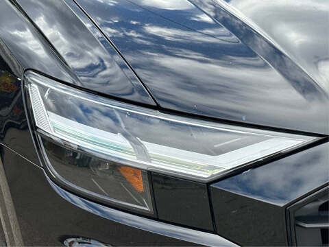 2021 Audi Q8 quattro Premium 55 TFSI