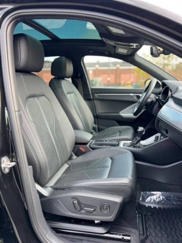 2021 Audi Q3 quattro S line Premium 45 TFSI