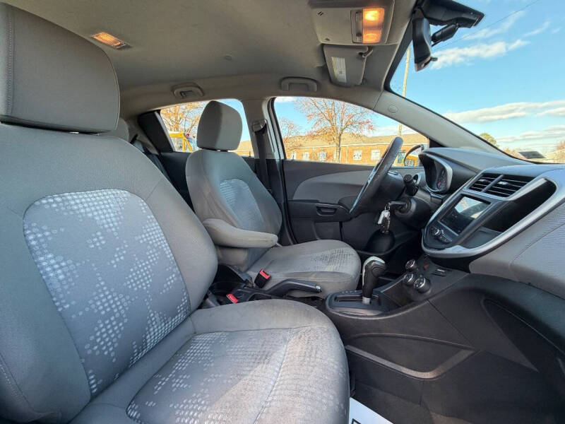 2018 Chevrolet Sonic LT Auto Fleet